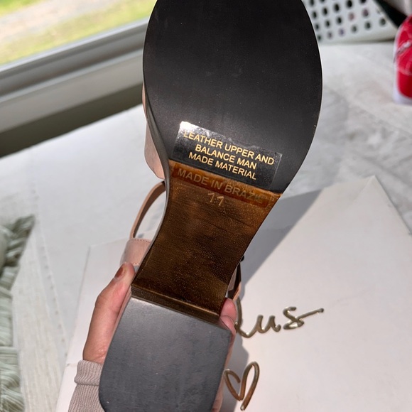 Lulu’s Lolita leather powder pink platform heels - Picture 5 of 6